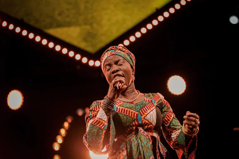 Angelina Kidjo | April Jazz, Espoo 2014 Kuvassa Angelina Kidjo esiintymässä konsertissa 2014