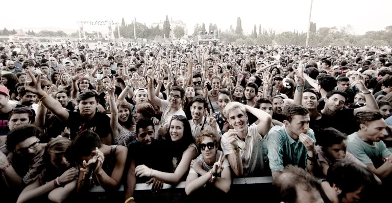 Vida Festival, Vilanova y la Geltrú, Espanja 2014 Kuvassa konsertin tunnelmaa, yleisö odottaa Lana del Reyn konsertin alkamista Espanjassa 2014