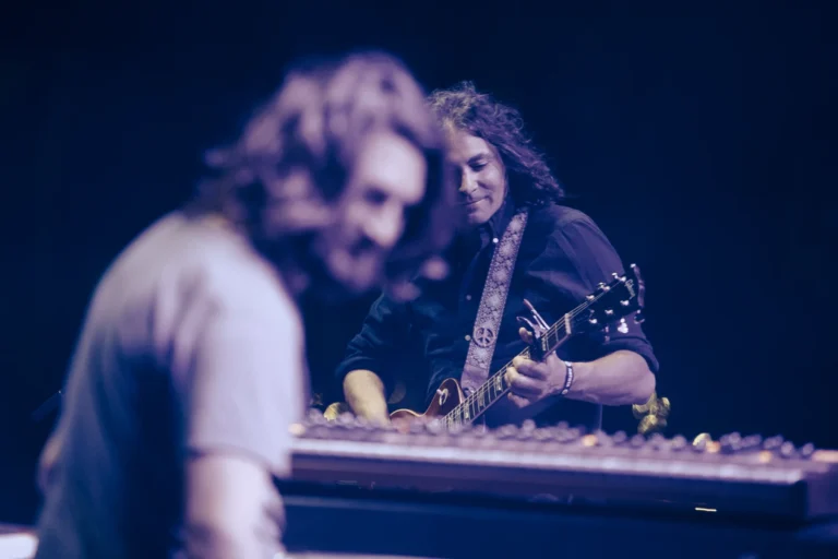 War On Drugs | Vida-Festival, Vilanova y la Geltrú, Espanja 2015 War On Drugs konserttikuvassa vuodelta 2015.
