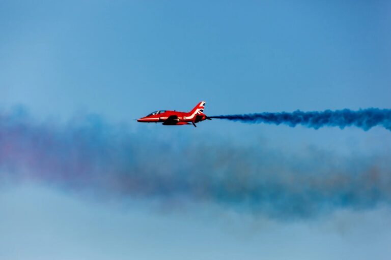 dokumentaarinen-kuvaus-ilmailunäytos-helsinki-finland-red-arrows-3